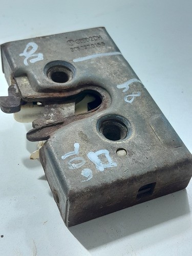 Fechadura Porta Diant.direita Vw Gol 1982/1995 (vj) E103