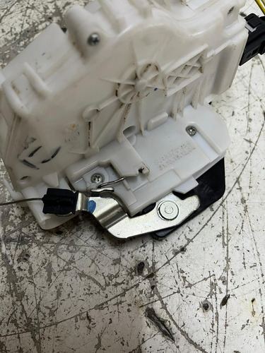 Fechadura Dianteira Direita Gol Voyage Saveiro G5 G6 G7