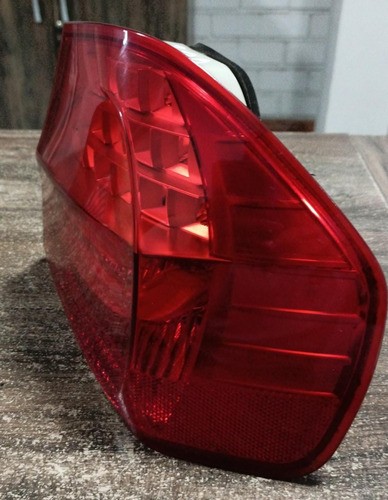 Sinaleira Direita Bmw 320i 2011 Led