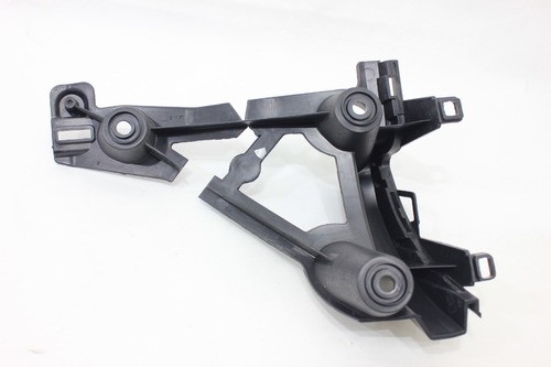 Suporte Guia Para-choque Tras Le Peugeot 2008 Griffe 15/20 U