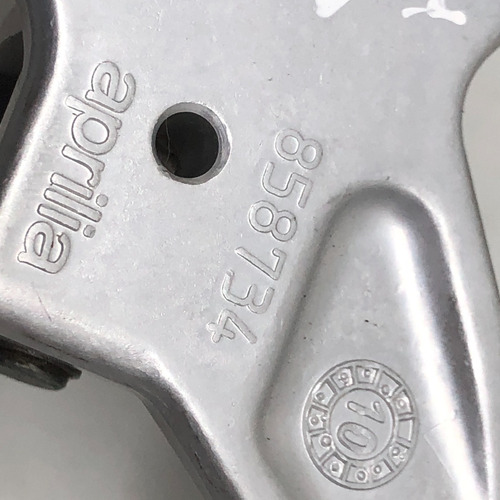 Bacalhau Suporte Direito Aprilia Rsv4 1000 Ano 2011/2015