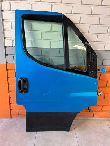 Porta Direita Iveco Daily 65 3.0 2022 Usado Original