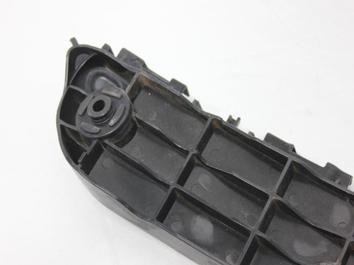 Guia Suporte Paralama Para-choque Diant Ld Hilux Sw4 16/20 U