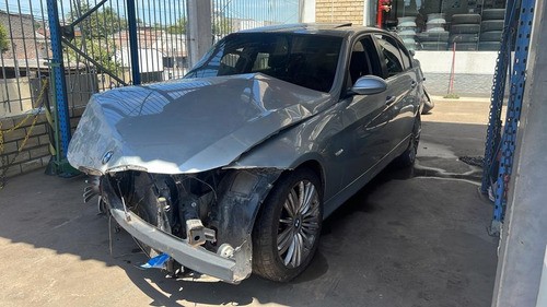 Sucata Bmw 320i 2010 2.0 16v 150cv Retirada De Peças