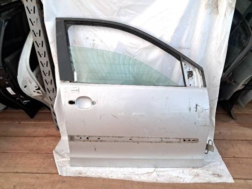 Porta Vw Polo 2003 2004 2005 2006 2007 Dianteira Direita