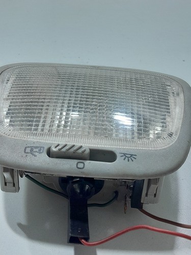 Luz Cortesia Volkswagen Gol Bola G2 G3 377947111a (vj) E112