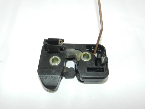 Fechadura Trava Porta-malas Vw Polo 97 Seat Cordoba 95