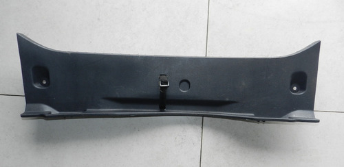 Acabamento Painel Traseiro Esquerdo Toyota Corolla 15/17 