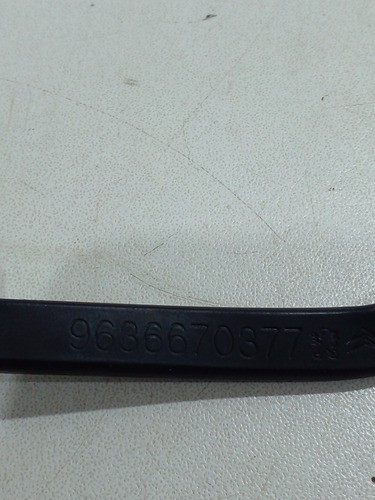 Braço Limpador Parabrisa L.e Peugeot 206 9636670377 (vj)