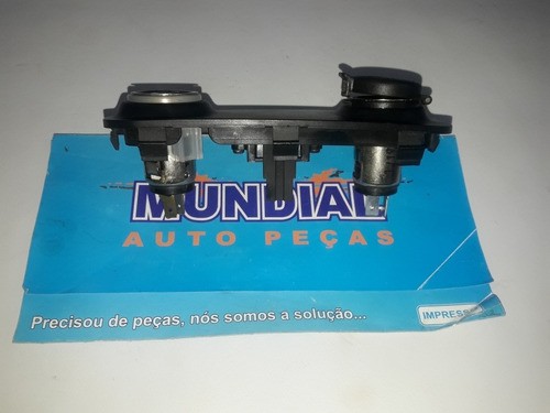 Moldura Com Carregador E Acendedor De Cigarros Hyundai I30