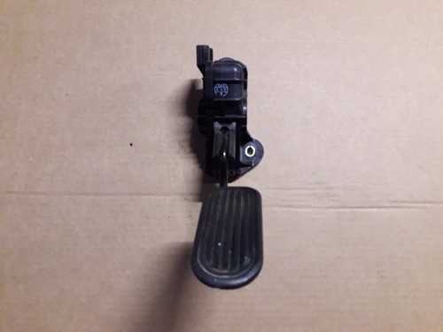 Pedal Acelerador Eletrônico Toyota Hilux 2012 2013 2014 2015