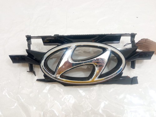 Grade Frontal Hyundai Hb20 2022 (detalhe)