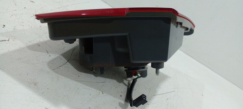 Lanterna Da Tampa Esquerda Gm Cruze Sedan 2011/16 (r)