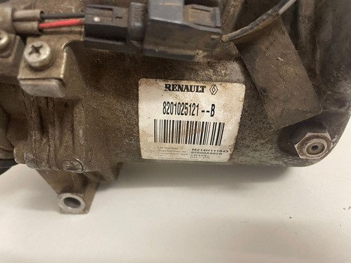 Compressor De Ar Sandero Logan Expr 1.6 2015 - 8201025121b