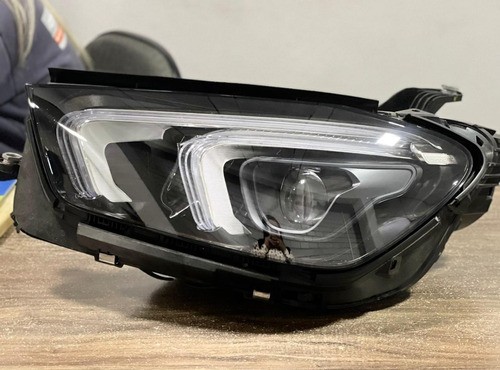 Farol Esquerdo Mercedes Gle 400 Ano 2019/2020