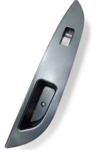 Moldura Comando Vidro Elétrico Dianteiro Direito Lifan 530