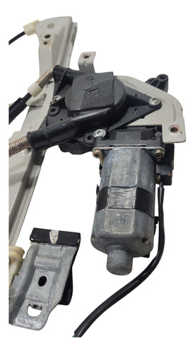 Máquina Vidro Dianteira Esquerda Santana Quantum/ 2001 (al)