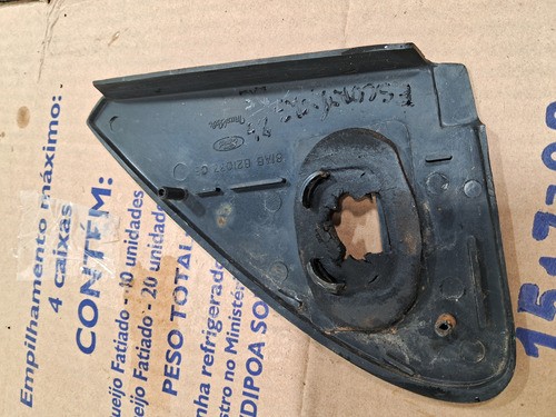 Moldura Retrovisor Esquerdo Ford Escort Cxf9 (av)