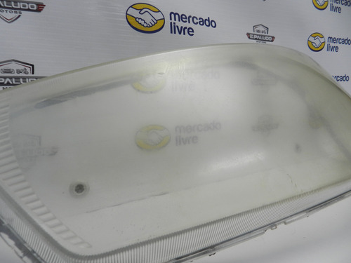 Lente Acrílico Farol Direito Gol Saveiro Parati G4 Detalhe