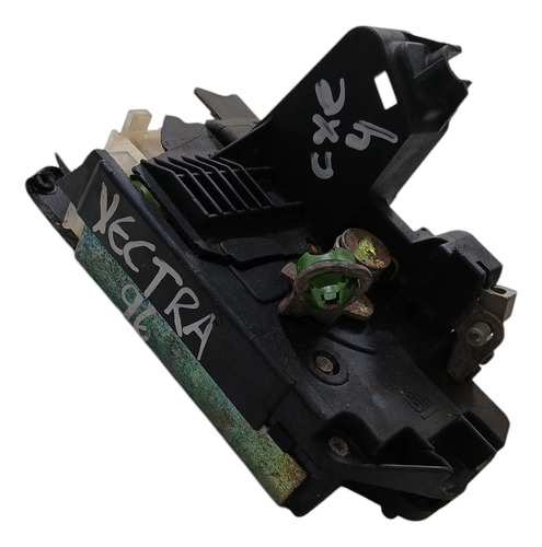 Fechadura Diant Direito  Vectra 96 C/ Detalhescxe4 (ap)