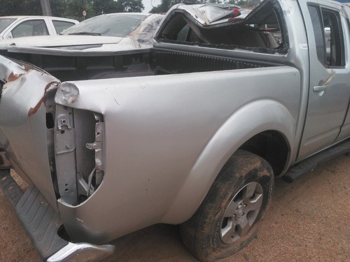 Proteção Plastica Compartimento Carga Nissan Frontier 2014