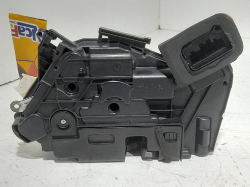 Fechadura Eletrica Porta Dianteira Direita Vw Jetta 2015
