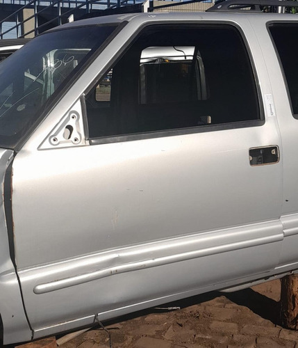 Porta Dianteira Esquerda Gm Blazer V6 1998 A 2004 C/ Detalhe