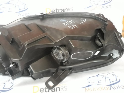 Farol Direito Ford Fiesta Amazon 2010 A 2013 Masc Negra 1777