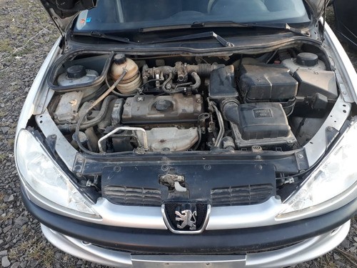 Sucata Peugeot 206 1.4 Gasolina 2000 Rs Caí Peças