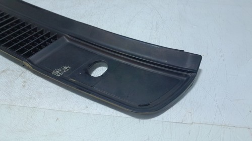 Moldura Grade Churrasqueira Parabrisa Le L200 1995/07 Mr2219