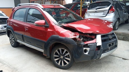 Sucata Toyota Etios Cross 1.5 96cvs Flex 2015 Rs Caí Peças 