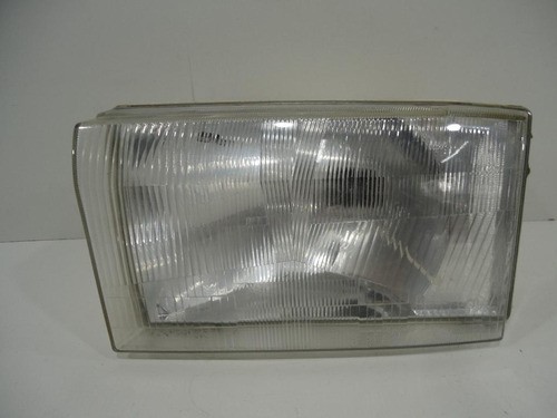 Farol F-250 F-350 F-4000 99/05 Le Com Detalhe No Cromo E Na 