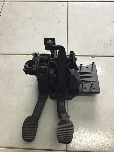 Suporte Pedal C/detalhe Fiat Doblo C/ Detalhe 02/09 21412*