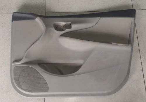 Forro Porta Dianteira Lado Direito Toyota Corolla Xei 09/14