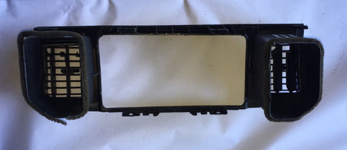 Difusor Ar Central Toyota Corolla Fielder 03/08 Detalhe