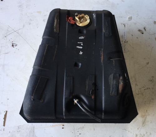 Tanque Combustível Metal C/ Bomba Gol Quadrado 85/05 Detalhe