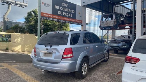 Sucata Kia Sorento 2009 2.5 16v 140cv Retirada De Peças