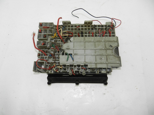 Caixa De Fusíveis Gm Vectra 2.0 1997 A 2005 90504534