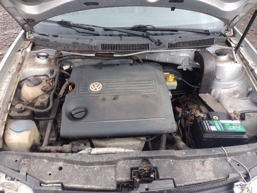 Sucata Volkswagen Golf 1.6 2001/2002 Gasolina