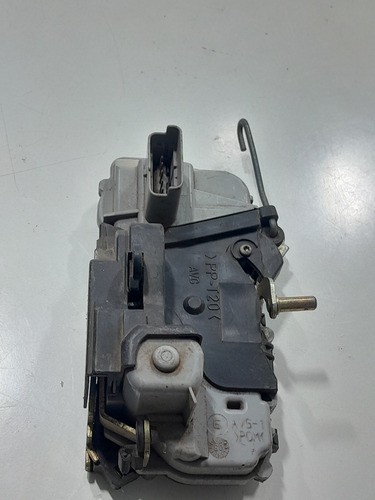 Fechadura Porta Dianteita.esquerda Peugeot 206 207 (vj) E119