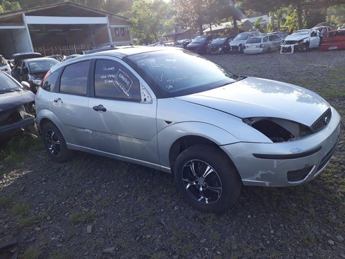 Sucata Ford Focus 1.6 Gasolina 2005 Rs Caí Peças