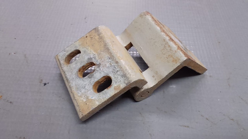 Dobradiça Tampa Traseira Vw Saveiro G2/g4. 23706