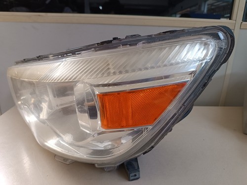 Farol Esquerdo Mitsubishi Asx 2012 2013 2014 2015 (detalhe)