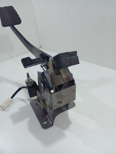 Pedal Embreagem Hyundai Hb20 2014 328021s000 (vj)