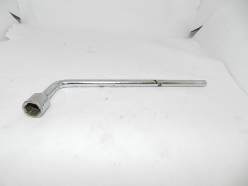 Chave Roda Mercedes-benz C180 C200 2008 A 2014 A2215810001