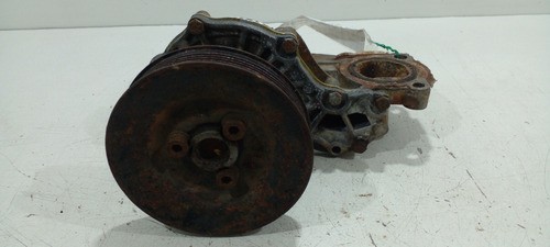 Bomba Água C/flange Válvula Termostatica Vw Santana 01 (r)