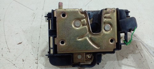 Fechadura Porta T.d Vw Golf 2002/06 (r)