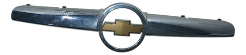 Emblema Friso Grade Diant. Gm Celta Prisma 2009 Com Dtl (ap)