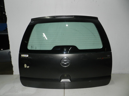 Tampa Traseira Porta-malas Vidro Meriva Joy 03/12 Detalhe