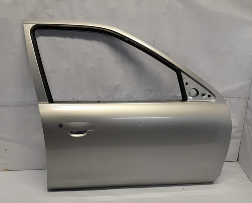 Porta Dianteira Direita Ford Mondeo Clx 98/01 Com Detalhe
